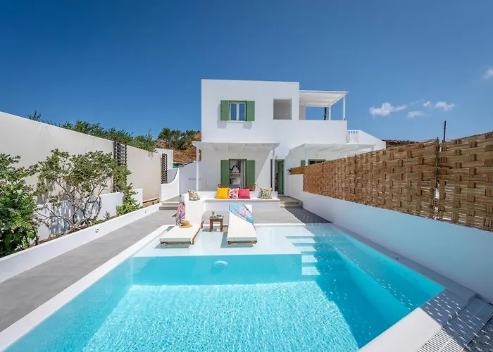 Terra Oliva Milos Pollonia photo