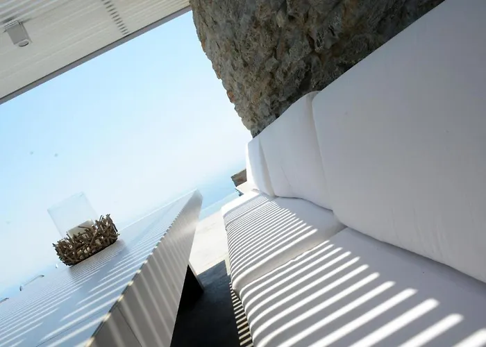 A La Villa Grand Bleu Ellinika  fotoğrafı