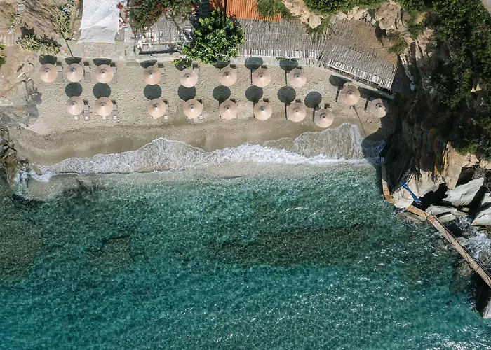Aneroussa Beach Hotel Batsi  photo